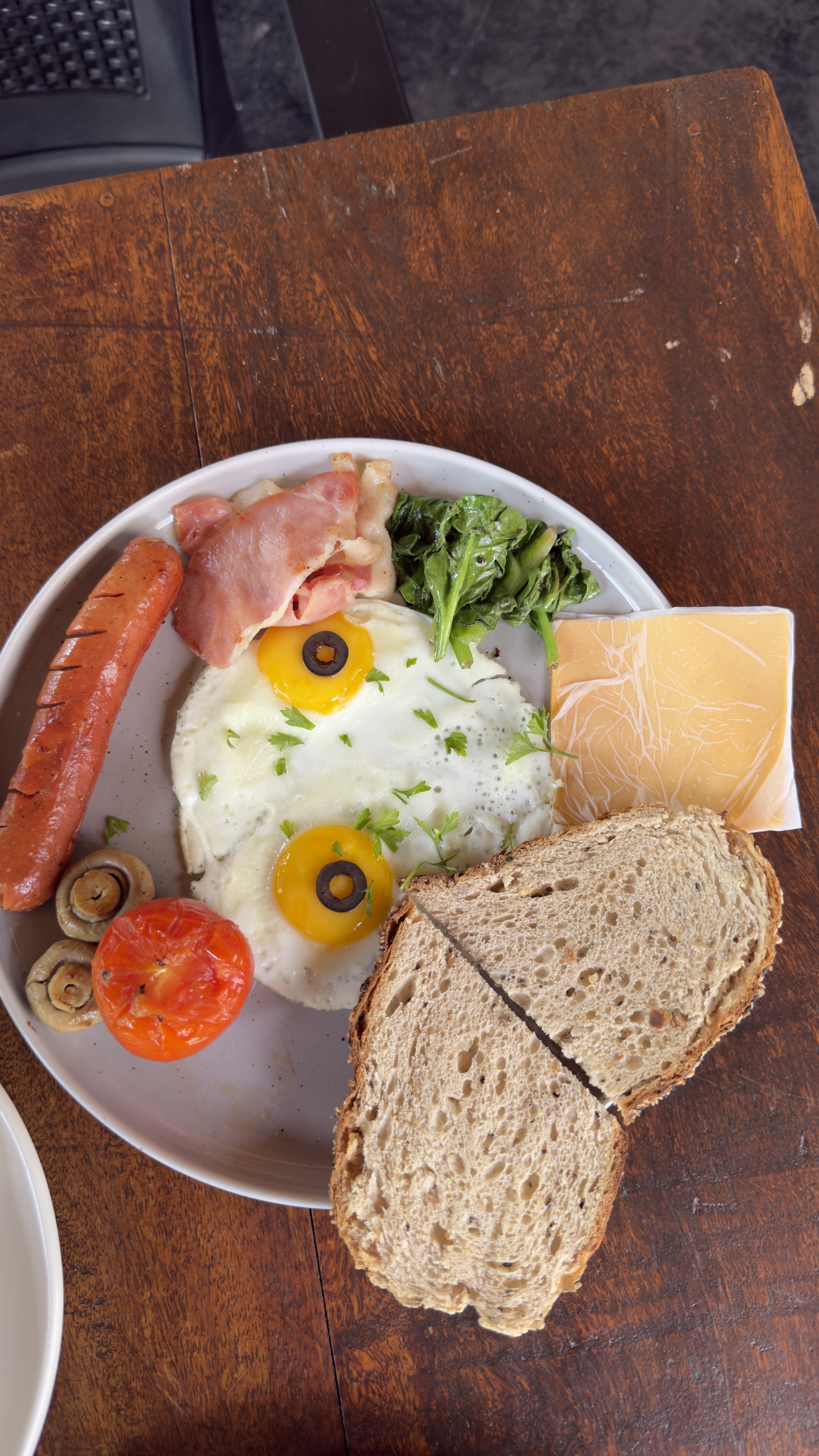 Super breakfast with eggs, sausage and toast